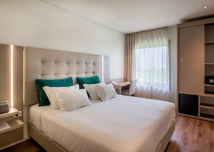 Oporto Airport & BusinessAirport Hotel